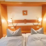Steiner 3* Übersee