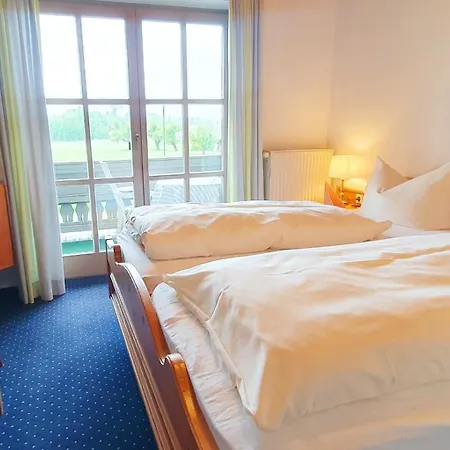 Steiner Guest house Ubersee