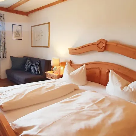 Steiner Guest house *
